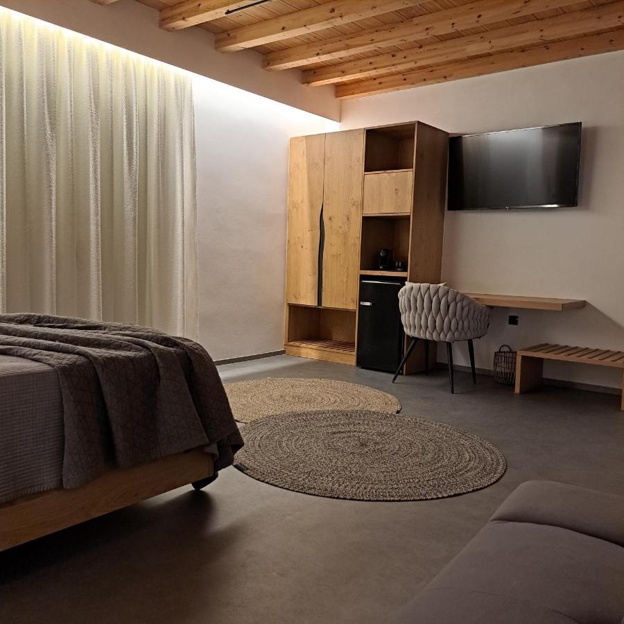 Nisaki Hotel & Elite Suites Ermoupoli Eksteriør billede
