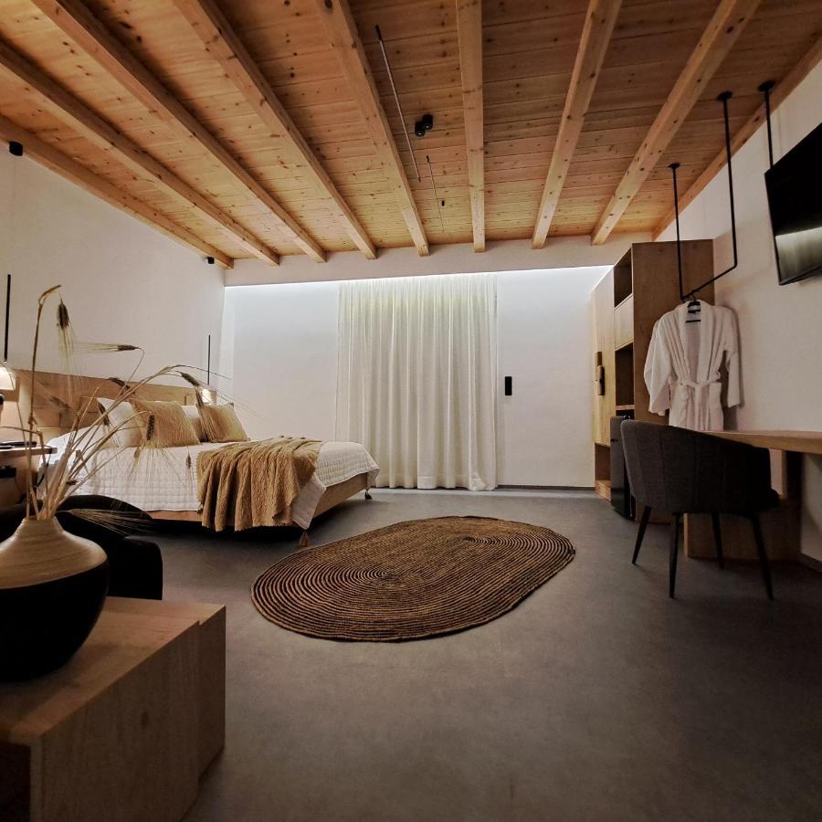 Nisaki Hotel & Elite Suites Ermoupoli Eksteriør billede